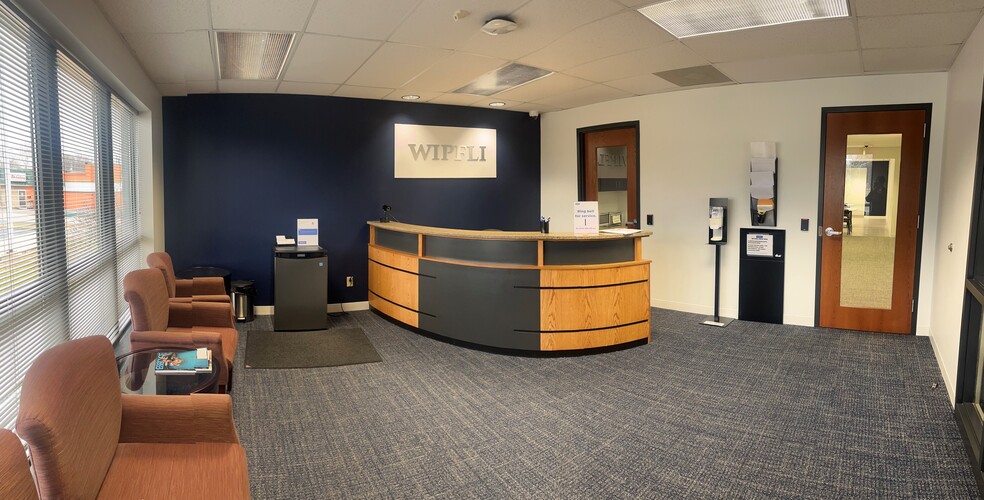 403 E 3rd St, Sterling, IL for sale - Building Photo - Image 2 of 5