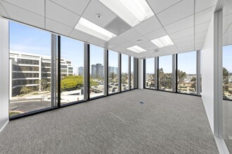 9191 Towne Centre Dr, San Diego, CA for lease Interior Photo- Image 2 of 11