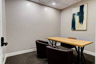 3240 Office Pointe Pl, Louisville, KY for lease Interior Photo- Image 2 of 6