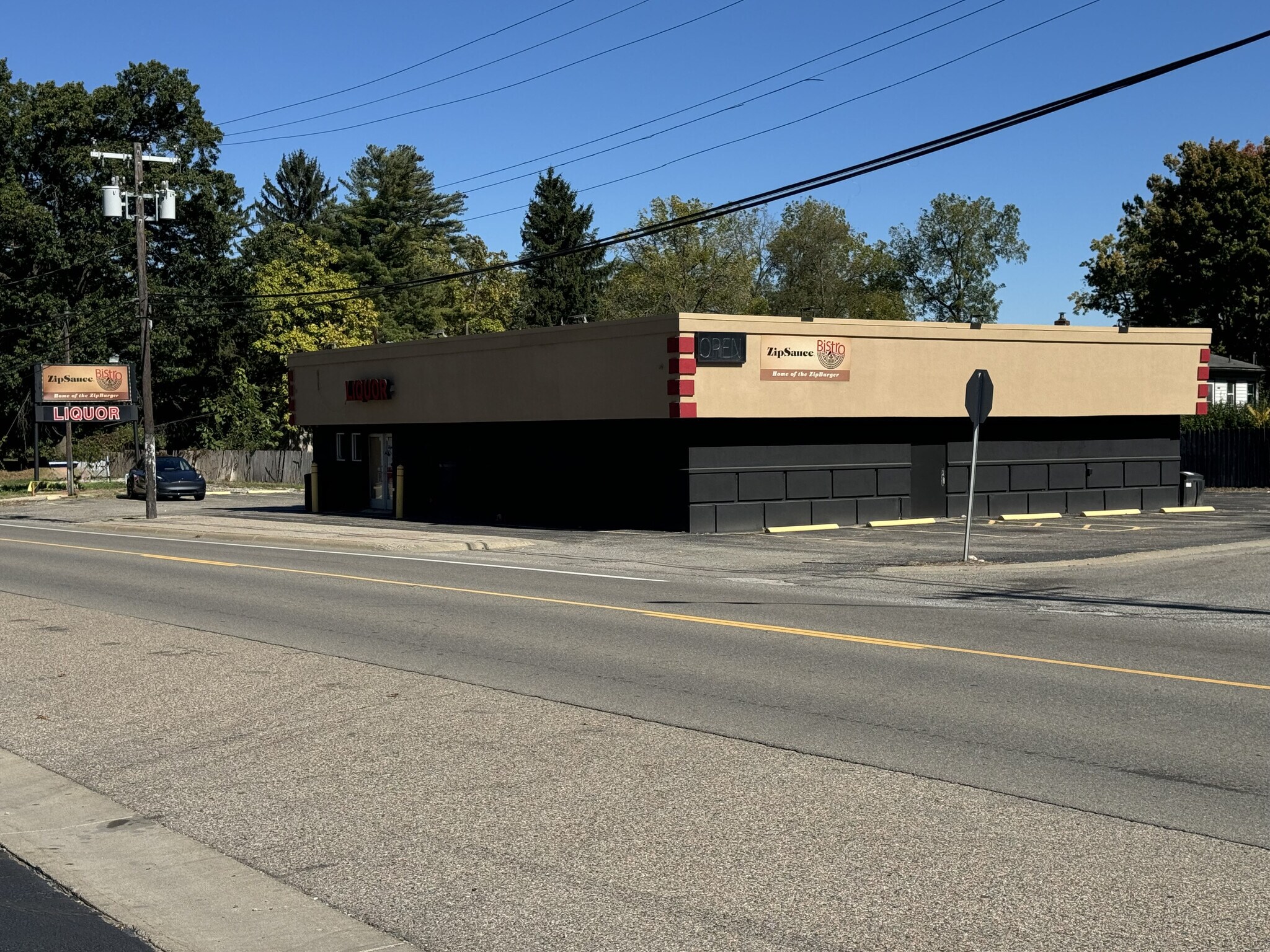 4210 Sashabaw Rd, Waterford, MI à vendre Photo du bâtiment- Image 1 de 12