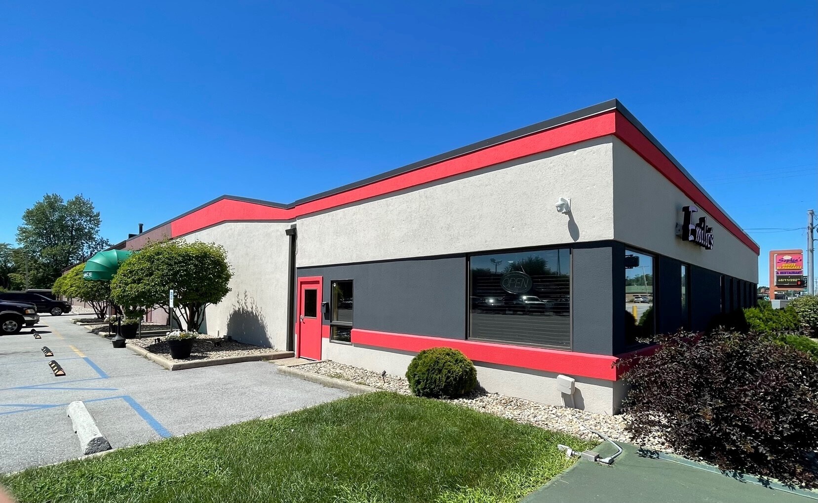 9400 Indianapolis Blvd, Highland, IN for lease Building Photo- Image 1 of 5