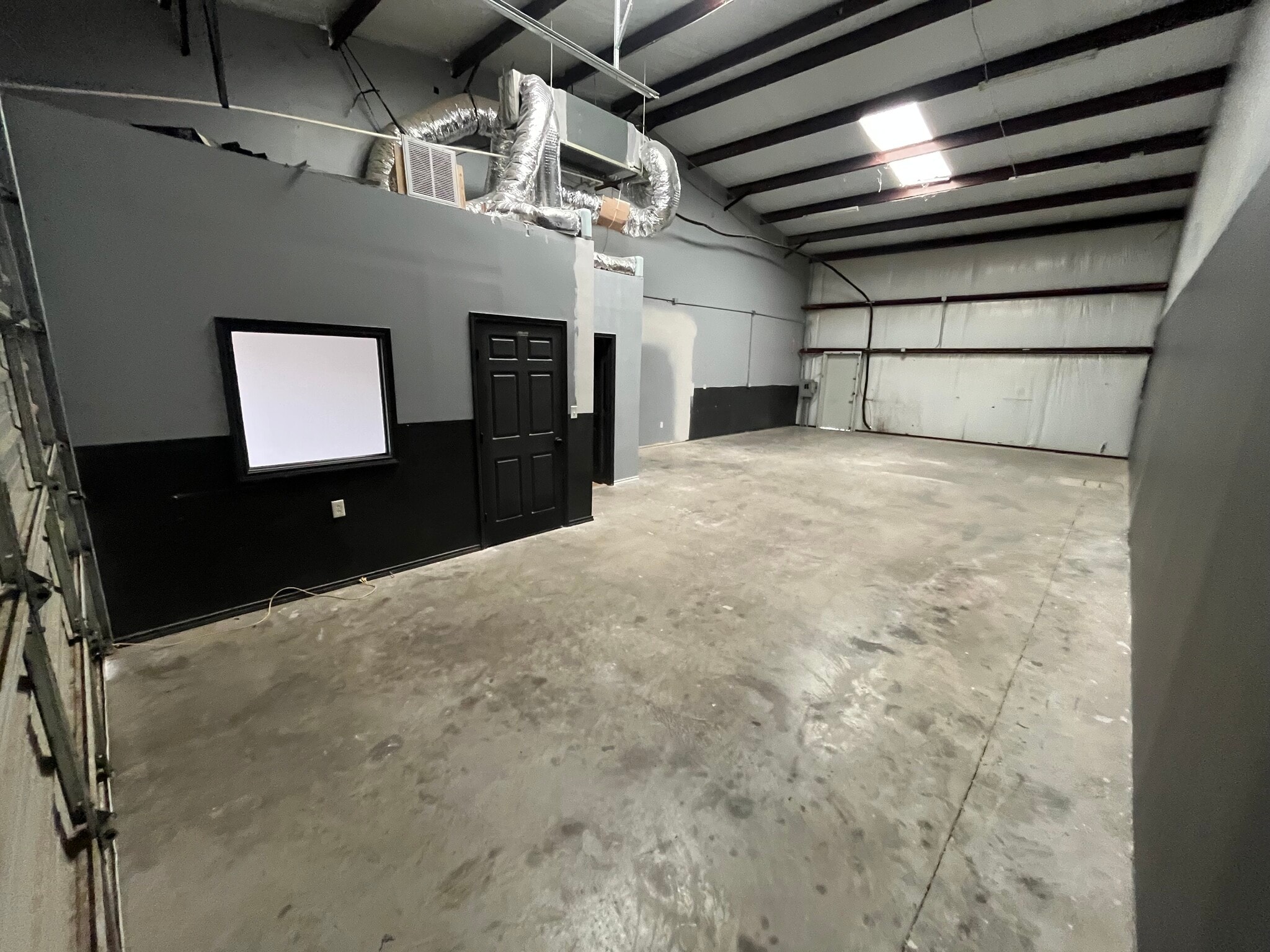 4305 FM 1187, Burleson, TX for lease Interior Photo- Image 1 of 4