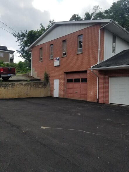 100 S Main St, Seymour, CT à louer - Photo du bâtiment - Image 3 de 6