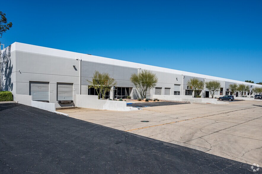 1900 S Proforma Ave, Ontario, CA for lease - Building Photo - Image 3 of 6