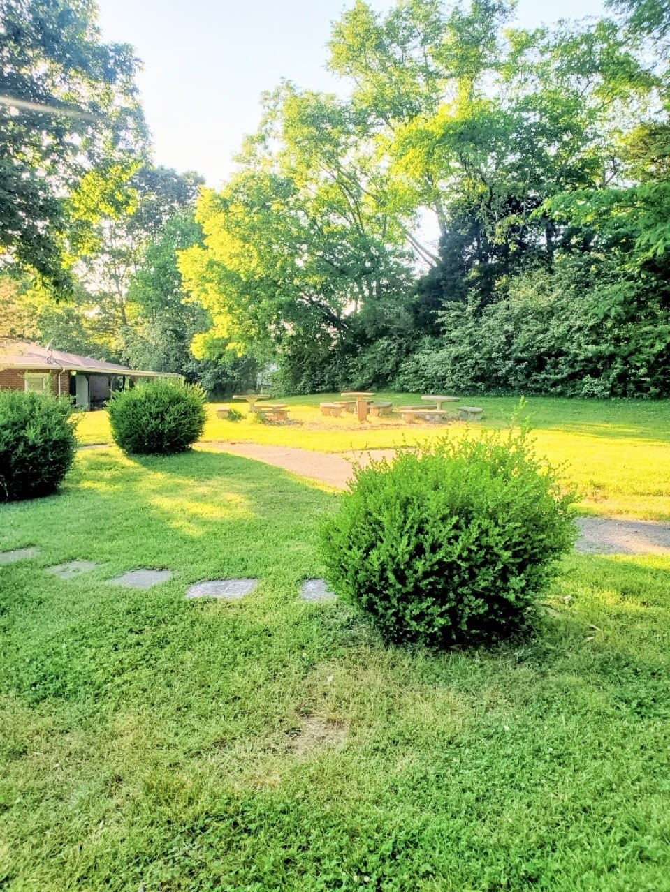 1104 Old Charlotte Rd, White Bluff, TN à louer Photo du bâtiment- Image 1 de 23