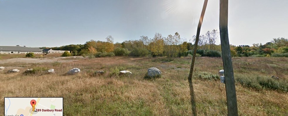 189 Danbury Rd, New Milford, CT à vendre - Photo du bâtiment - Image 2 de 4