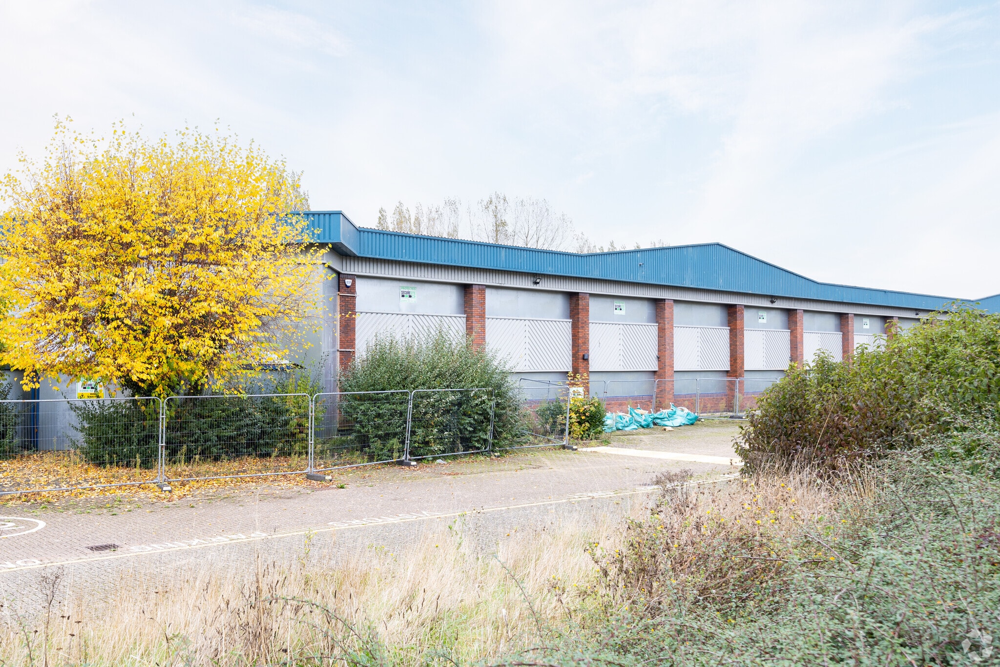 New Courtwick Ln, Littlehampton for lease Primary Photo- Image 1 of 4