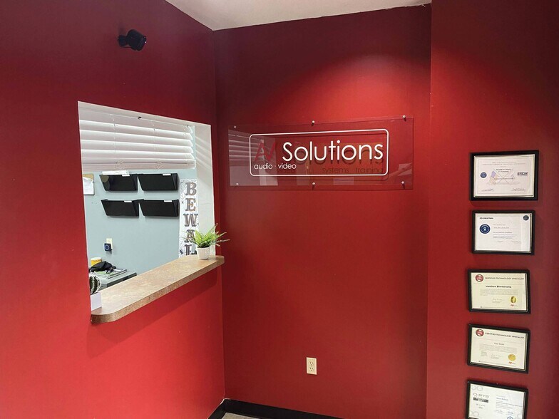 2631 Bernwood Dr, Baton Rouge, LA for sale - Building Photo - Image 2 of 11