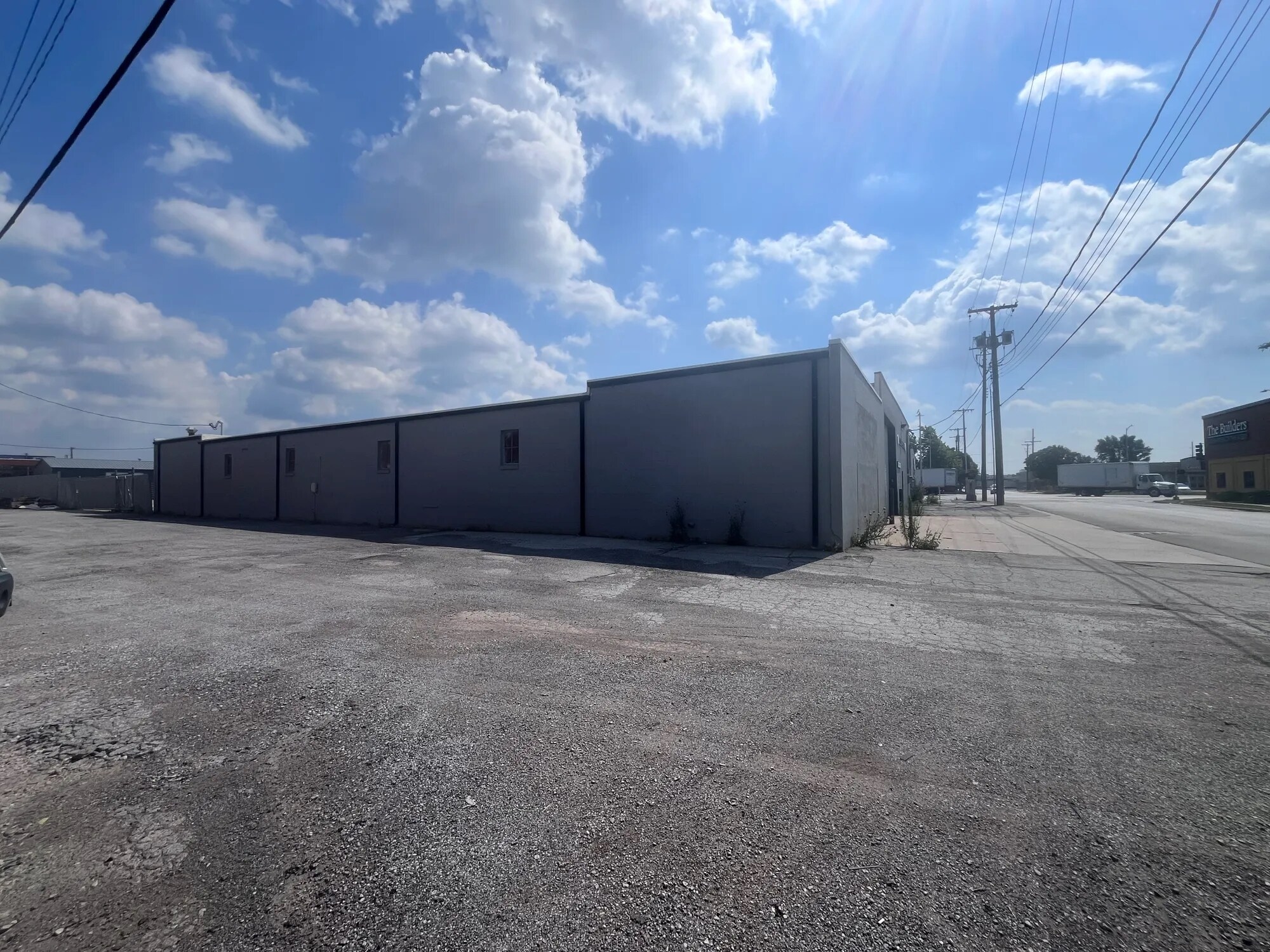 1200 Burlington St, North Kansas City, MO for lease Building Photo- Image 1 of 15