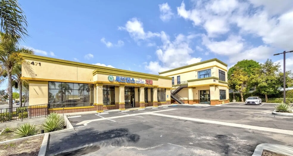 8471 Garden Grove Blvd, Garden Grove, CA for sale - Building Photo - Image 3 of 23