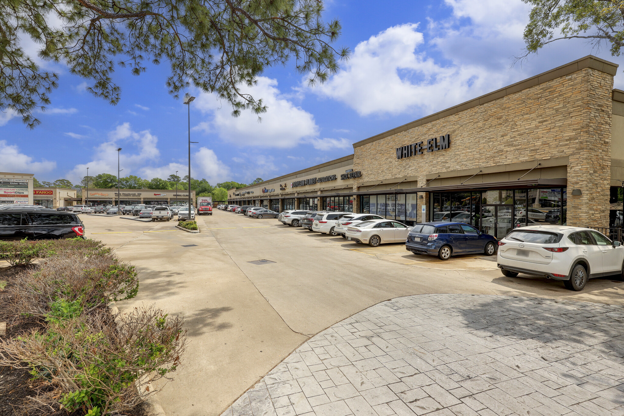 14001-14075 Memorial Dr, Houston, TX for lease Building Photo- Image 1 of 9