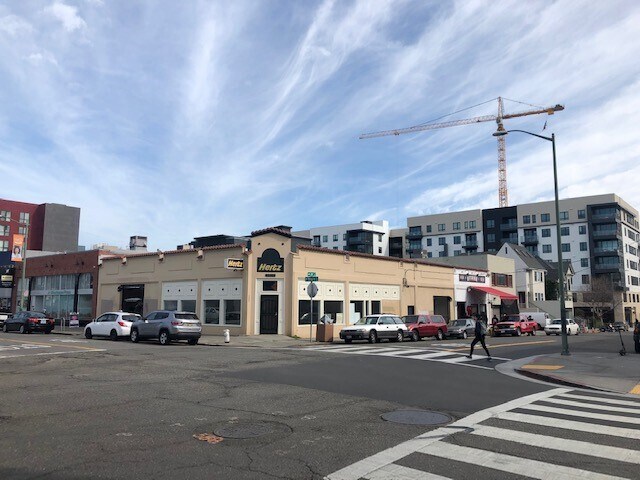 2400 Webster St, Oakland, CA à louer - Photo du bâtiment - Image 1 de 7