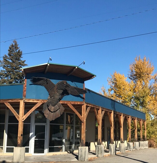 Plus de détails pour 201 N Methow Valley Hwy, Twisp, WA - Commerce de détail à vendre