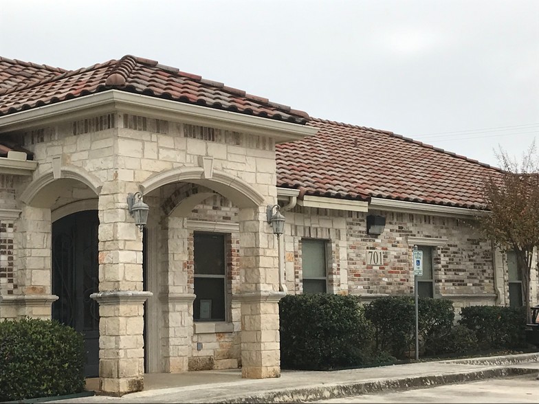 1202 E Sonterra Blvd, San Antonio, TX for sale - Primary Photo - Image 1 of 1