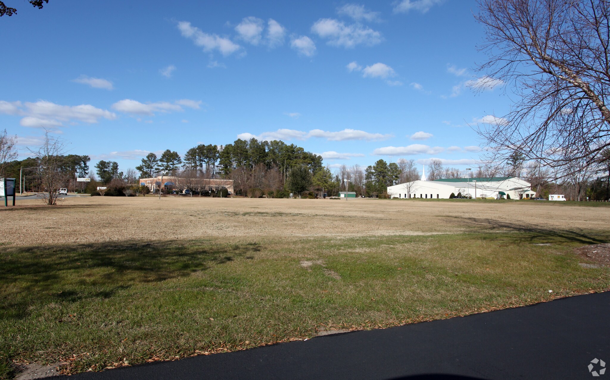 1219-1221 Parkway Dr, Goldsboro, NC for sale Primary Photo- Image 1 of 11