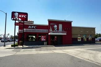 More details for 4917 Bellflower Blvd, Lakewood, CA - Retail for Sale