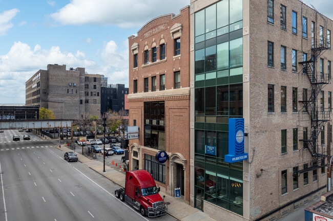More details for 216 W Ohio St, Chicago, IL - Office for Lease