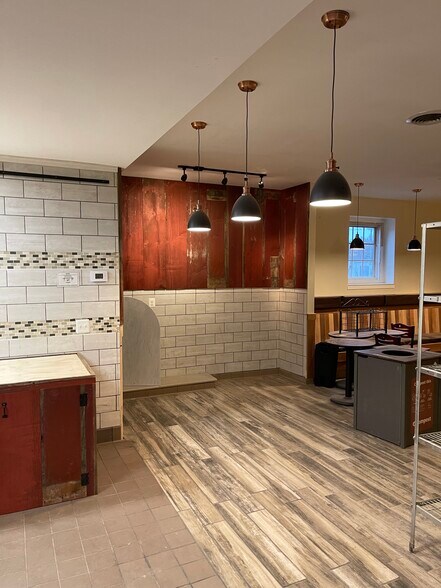 150 S Washington St, Oxford, MI à vendre - Photo du bâtiment - Image 3 de 25