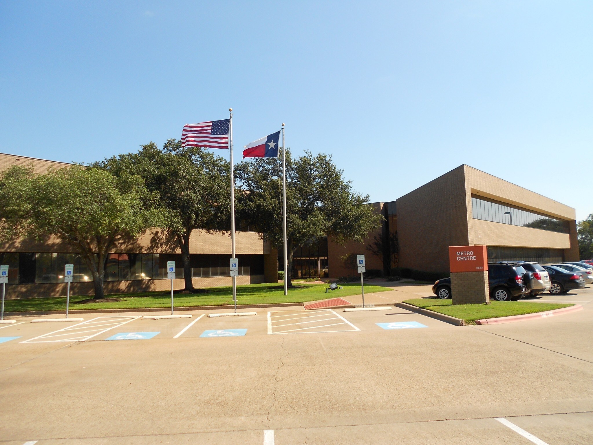 3833 S Texas Ave, Bryan, TX for lease Primary Photo- Image 1 of 15