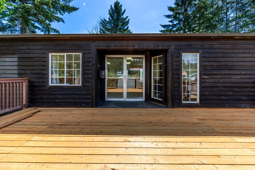 45632 McKenzie Hwy, Vida, OR à vendre - Photo du bâtiment - Image 2 de 43