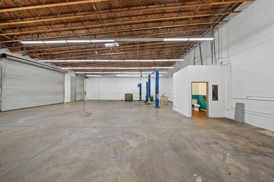 18955 Labin Ct, Rowland Heights, CA à louer - Photo intérieure - Image 3 de 15