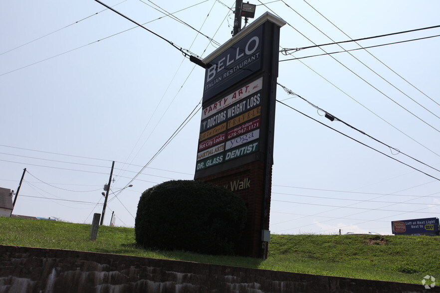 101 Meadow Dr, Cumming, GA for lease - Building Photo - Image 2 of 4