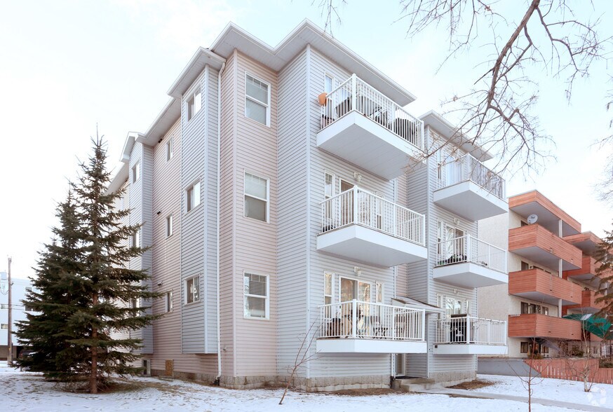 10352 92nd St NW, Edmonton, AB à vendre - Photo principale - Image 1 de 1