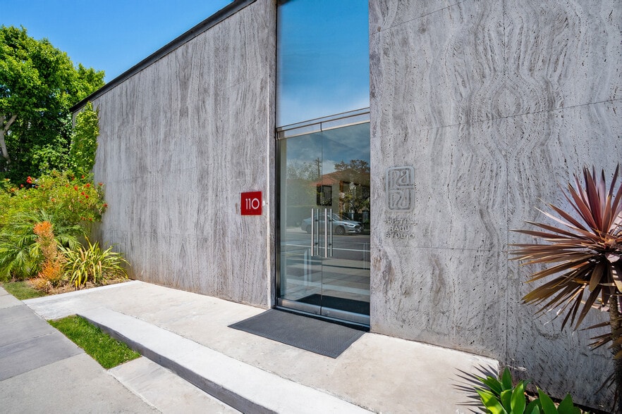 110 N Doheny Dr, Beverly Hills, CA for sale - Building Photo - Image 3 of 19