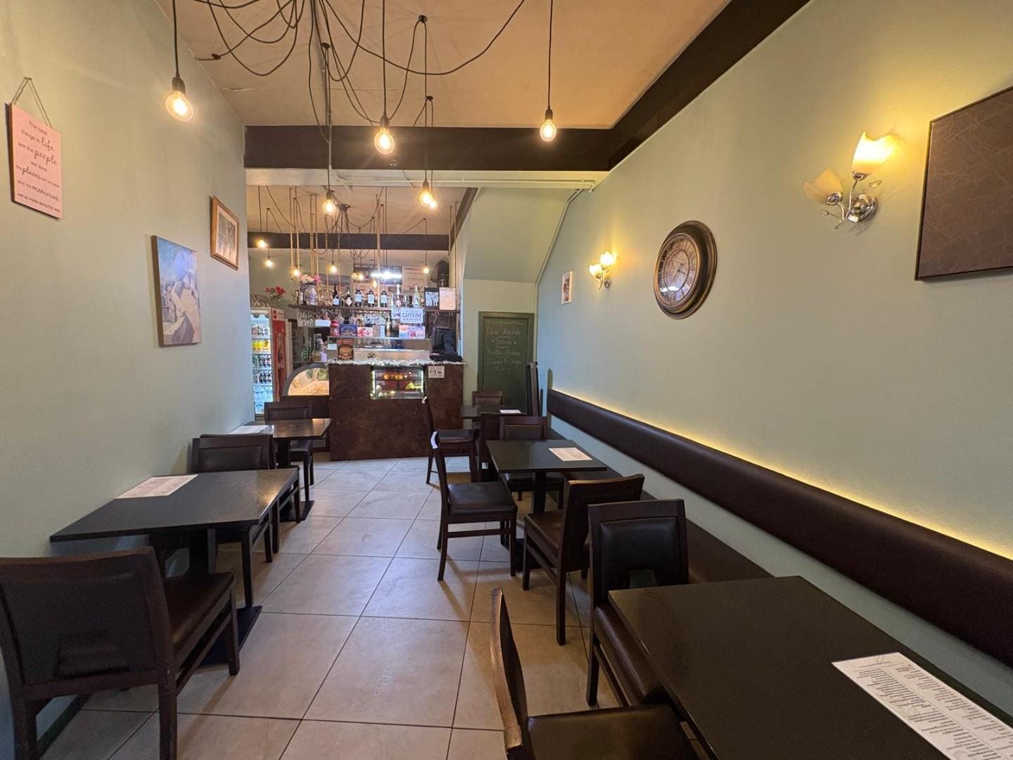 54 High St, London for lease Interior Photo- Image 1 of 4
