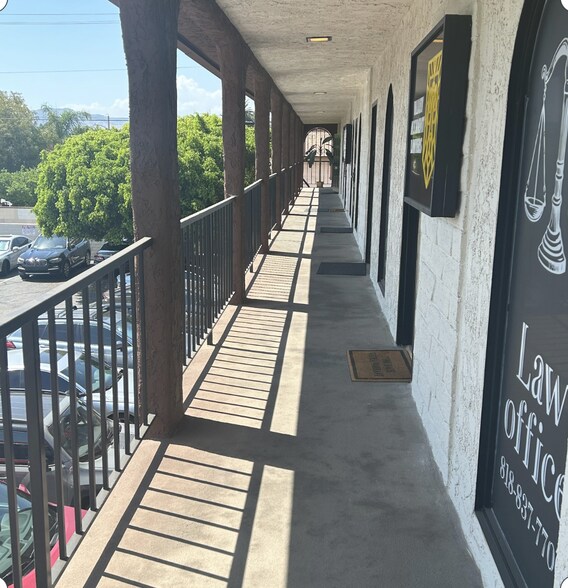 405 N Maclay Ave, San Fernando, CA à louer - Photo du bâtiment - Image 3 de 4