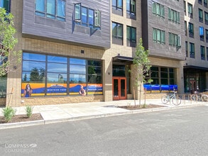 200-220 SW Century Dr, Bend, OR à louer Photo du bâtiment- Image 2 de 8