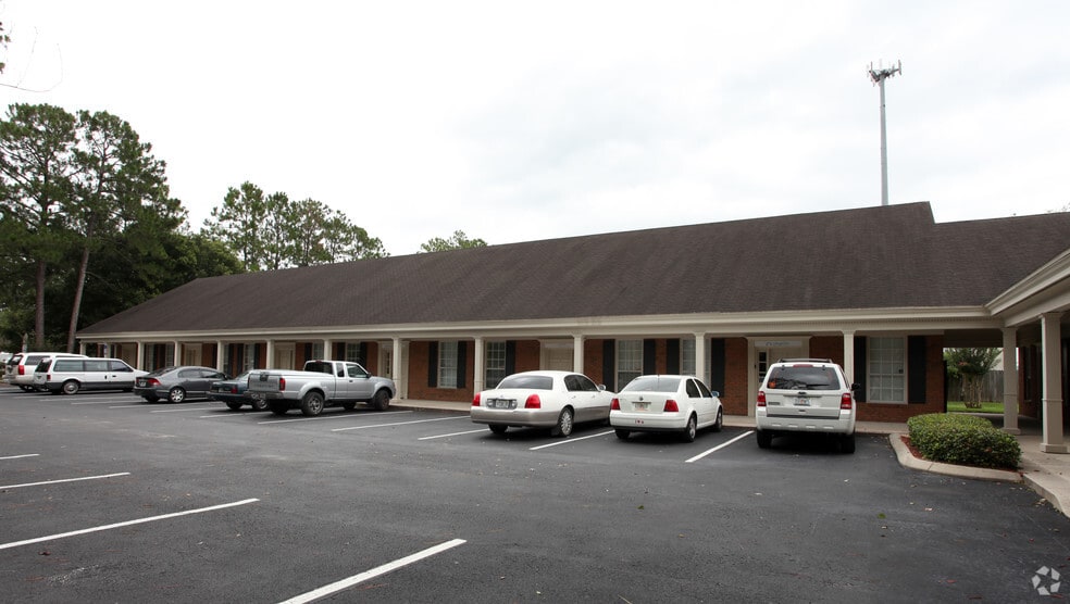 8280 Princeton Square Blvd W, Jacksonville, FL for lease - Building Photo - Image 2 of 10