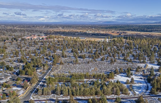 SE Ferguson & 27th st, Bend, OR à vendre - Photo du bâtiment - Image 2 de 3