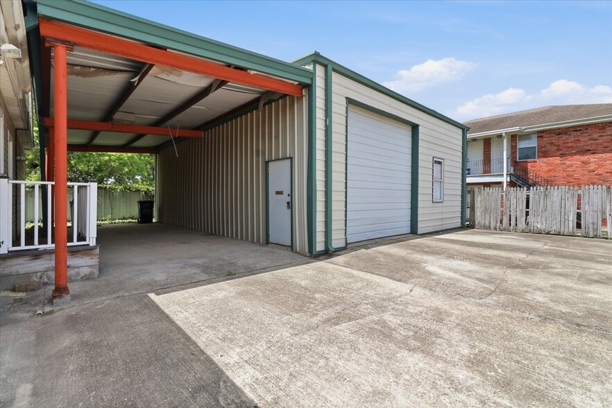 705 W Saint Bernard Hwy, Chalmette, LA à vendre - Photo du bâtiment - Image 2 de 15