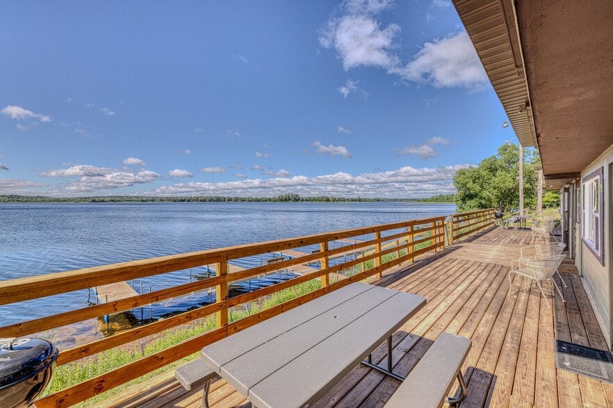 8372 E Flowage Ln, Gordon, WI for sale - Primary Photo - Image 3 of 67