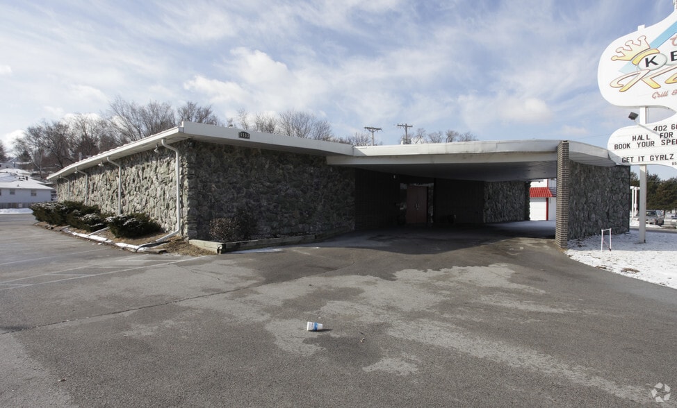 6553 Ames Ave, Omaha, NE à vendre - Photo du bâtiment - Image 3 de 17
