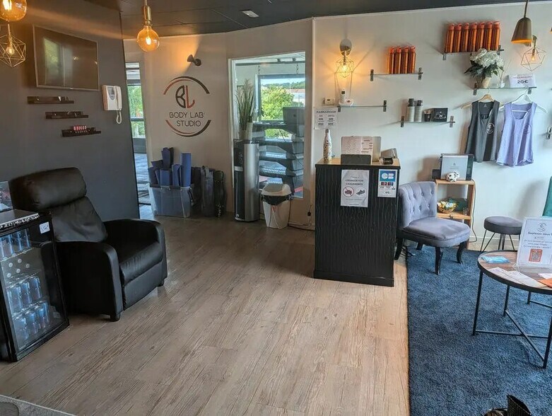 185 Rue Corindon, Éguilles à louer - Photo du bâtiment - Image 3 de 12