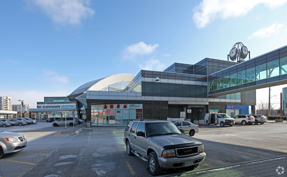550 Hwy-7, Richmond Hill, ON à vendre - Photo du bâtiment - Image 2 de 27