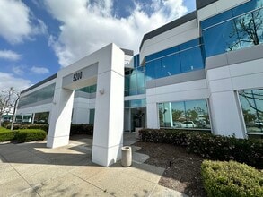 5200 Irwindale Ave, Irwindale, CA à louer Photo intérieure- Image 2 de 11