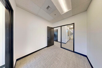 676 Woodland Square Loop SE, Lacey, WA for lease Interior Photo- Image 2 of 5