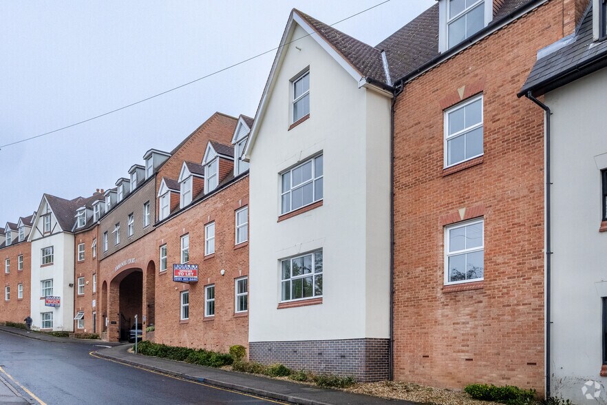 Emmanuel Ct, Sutton Coldfield à louer - Photo du bâtiment - Image 2 de 2