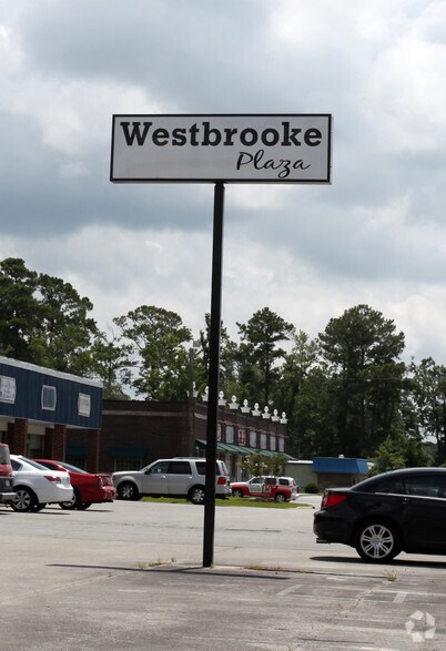 314 US 70 Hwy W, Havelock, NC à vendre - Photo du bâtiment - Image 2 de 3