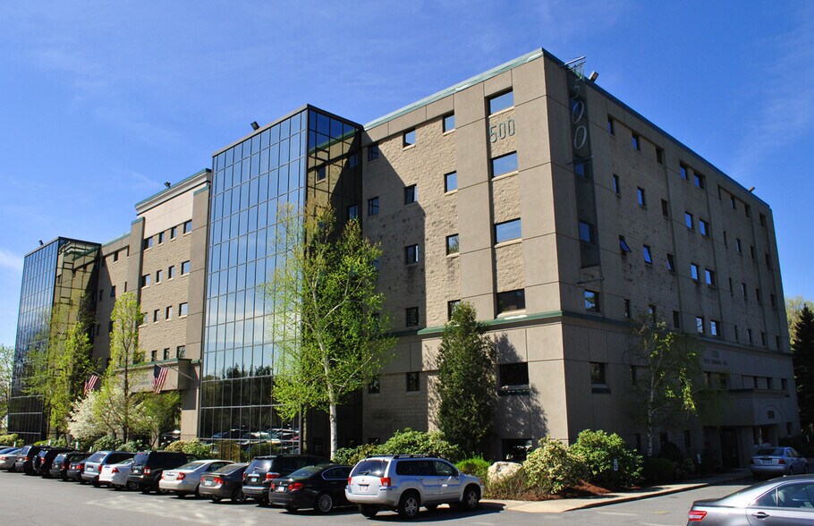 500 W Cummings Park, Woburn, MA à louer - Photo du bâtiment - Image 3 de 4