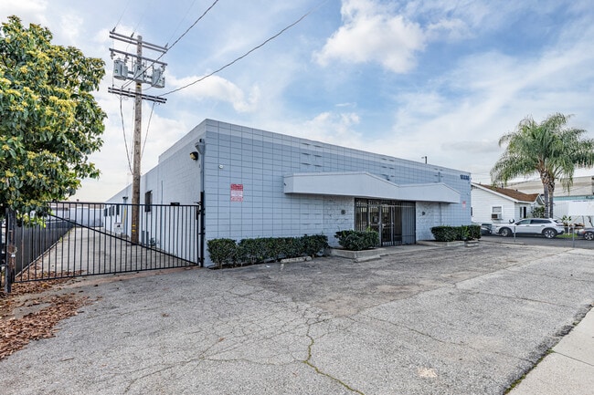 Plus de détails pour 10338 Rush St, South El Monte, CA - Industriel à louer