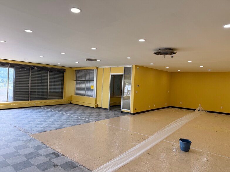 620 Ella T Grasso Blvd, New Haven, CT à louer - Photo du bâtiment - Image 3 de 16