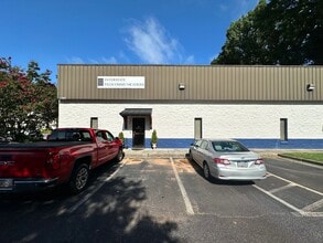 1385 Weber Industrial Dr, Cumming, GA for lease Interior Photo- Image 1 of 40