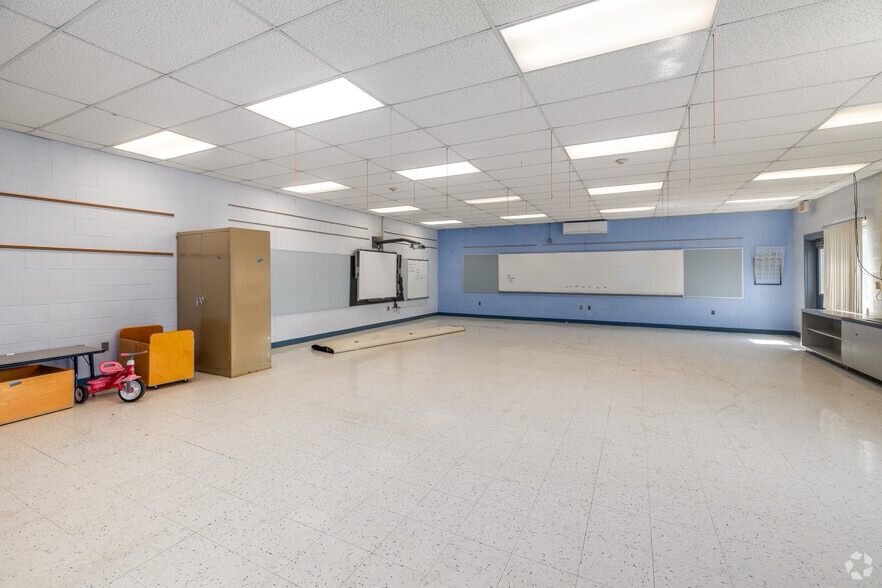 1417 Route 179, Lambertville, NJ for lease - Interior Photo - Image 2 of 20
