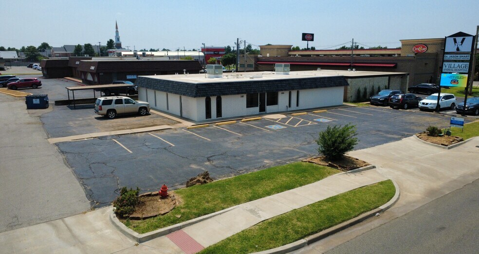 2812-2816 W Hefner Rd, Oklahoma City, OK for lease - Building Photo - Image 2 of 15