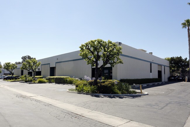 More details for 6400-6405 Independence Ave, Woodland Hills, CA - Industrial for Lease