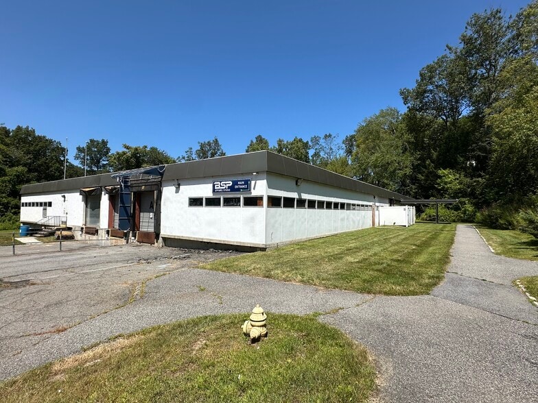 55 Fields Ln, North Salem, NY for lease - Building Photo - Image 2 of 10